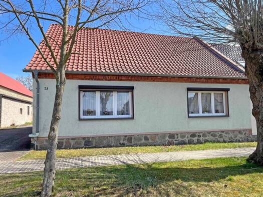 Doppelhaushälfte zum Kauf provisionsfrei 119.000 € 3 Zimmer 93 m² 404 m² Grundstück frei ab sofort Gutengermendorf 22 Gutengermendorf Löwenberger Land 16775