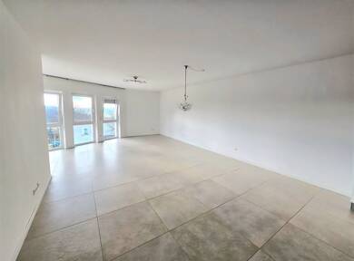 Wohnung zur Miete 1.200 € 3 Zimmer 108 m² Geschoss 2/3 frei ab 01.09.2025 Eschberg Saarbrücken 66121