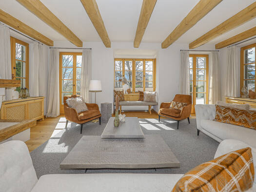 Villa zur Miete 15.909 € 8 Zimmer 237 m² 748 m² Grundstück Kitzbühel 6370