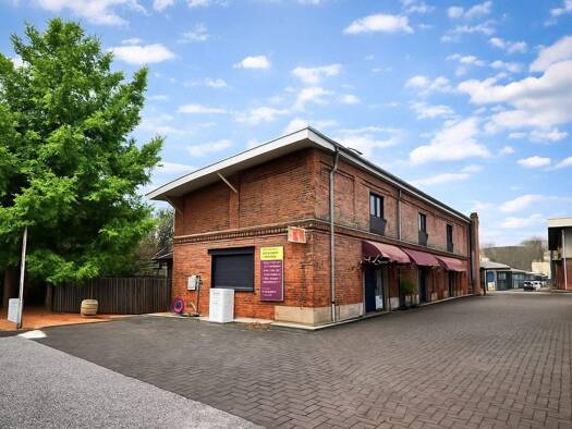 Ladenfläche zur Miete provisionsfrei 3 Zimmer 150 m² Verkaufsfläche Lübecker Straße 2a Ahrensburg 22926