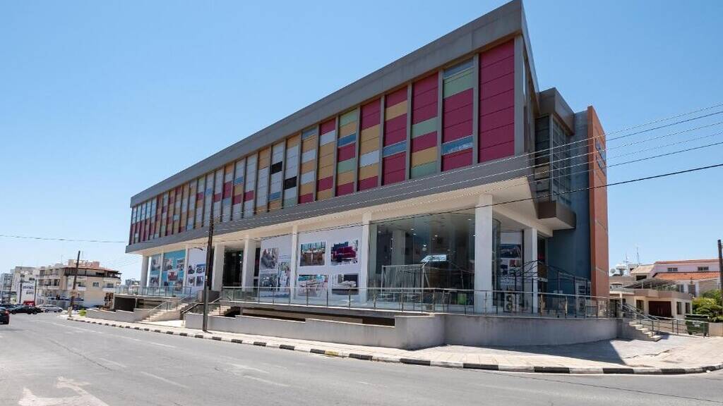 Bürogebäude zum Kauf als Kapitalanlage geeignet 2.450.000 € 1.812 m² 1.812 m² Grundstück Larnaka