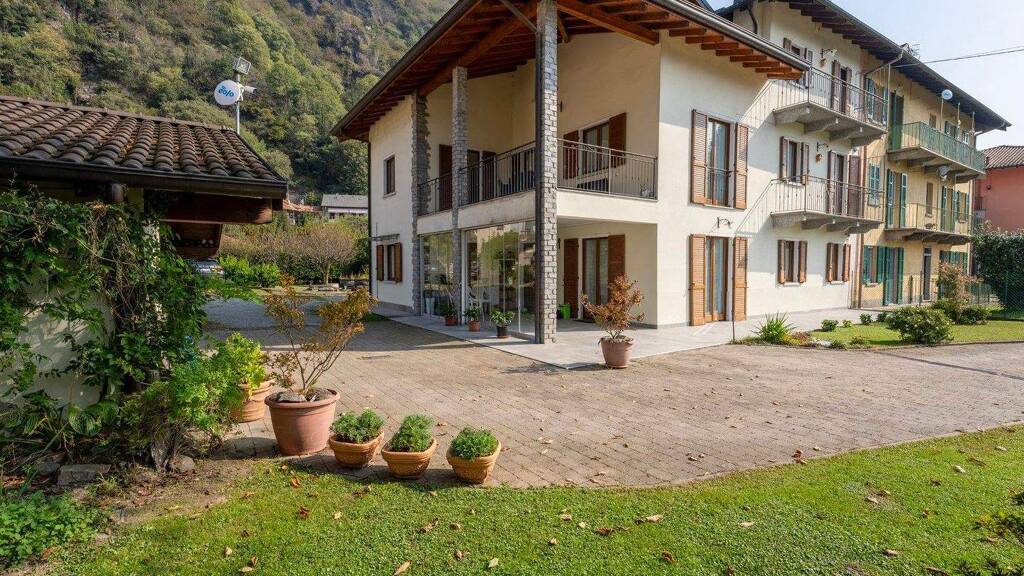 Mehrfamilienhaus zum Kauf 449.000 € 8 Zimmer 299 m² 500 m² Grundstück frei ab sofort Via Giovanni Francia Mergozzo Albo