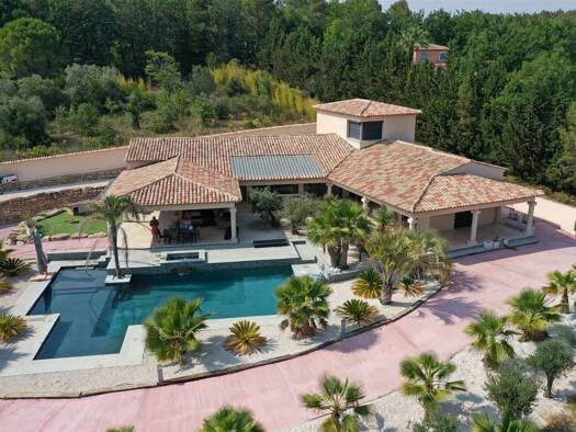 Haus zum Kauf 2.190.000 € 320 m² 4.000 m² Grundstück La Ville Lorgues 83510