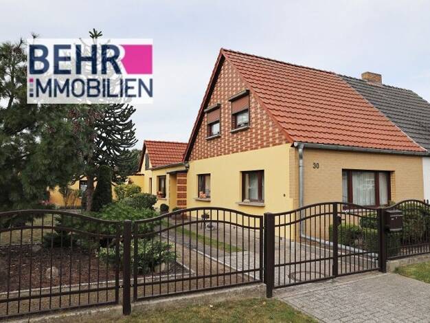 Doppelhaushälfte zum Kauf provisionsfrei 265.000 € 4 Zimmer 99 m² 782 m² Grundstück Finow Eberswalde 16227