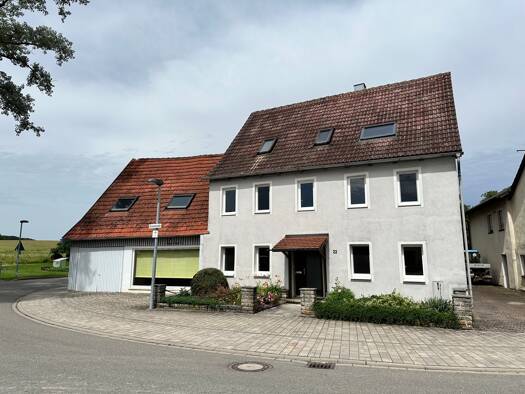 Mehrfamilienhaus zum Kauf 248.000 € 11 Zimmer 250 m² 683 m² Grundstück Gaggstatt Kirchberg an der Jagst-Gaggstatt 74592