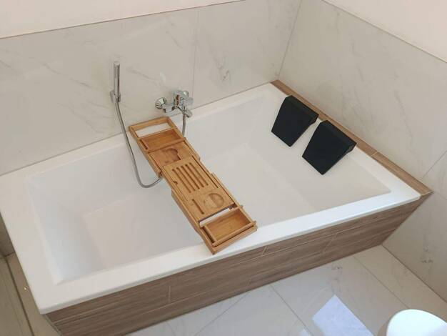 Wohnung zur Miete Wohnen auf Zeit 2.490 € 2 Zimmer 72,5 m² frei ab sofort Wiesbaden 65195