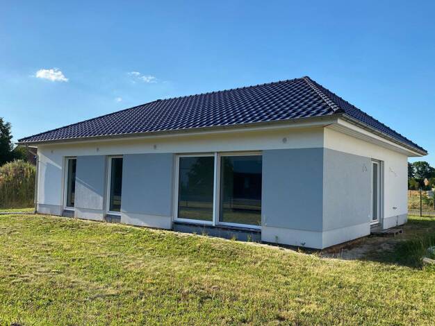 Einfamilienhaus zum Kauf - Erstbezug provisionsfrei 279.900 € 4 Zimmer 109 m² 832 m² Grundstück Ponnsdorfer Weg 4 Münchhausen Sonnewalde 03249