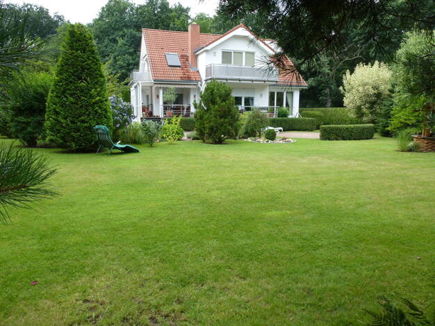 Einfamilienhaus zum Kauf provisionsfrei 1.190.000 € 9 Zimmer 240 m² 1.655 m² Grundstück Staaken Berlin Spandau 13591