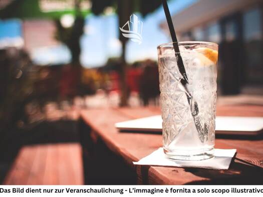 Laden zum Kauf 272.500 € 1 Zimmer Piazzetta del Bersaglio Bozen 39100