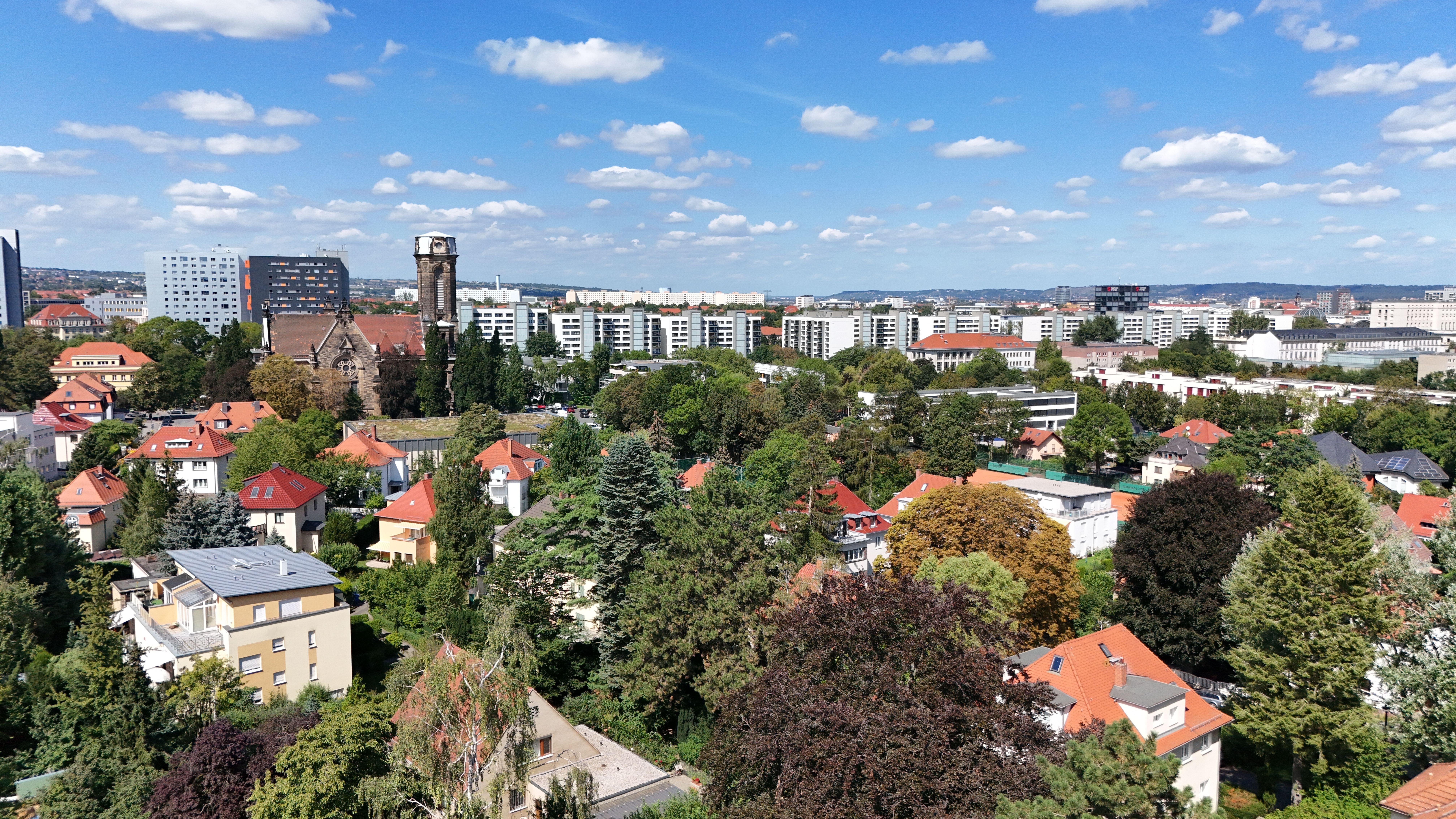 Wohn- und Geschäftshaus zum Kauf als Kapitalanlage geeignet 1.480.000 € 340 m²<br/>Fläche 770 m²<br/>Grundstück Südvorstadt-Ost (Lukasplatz) Dresden 01069