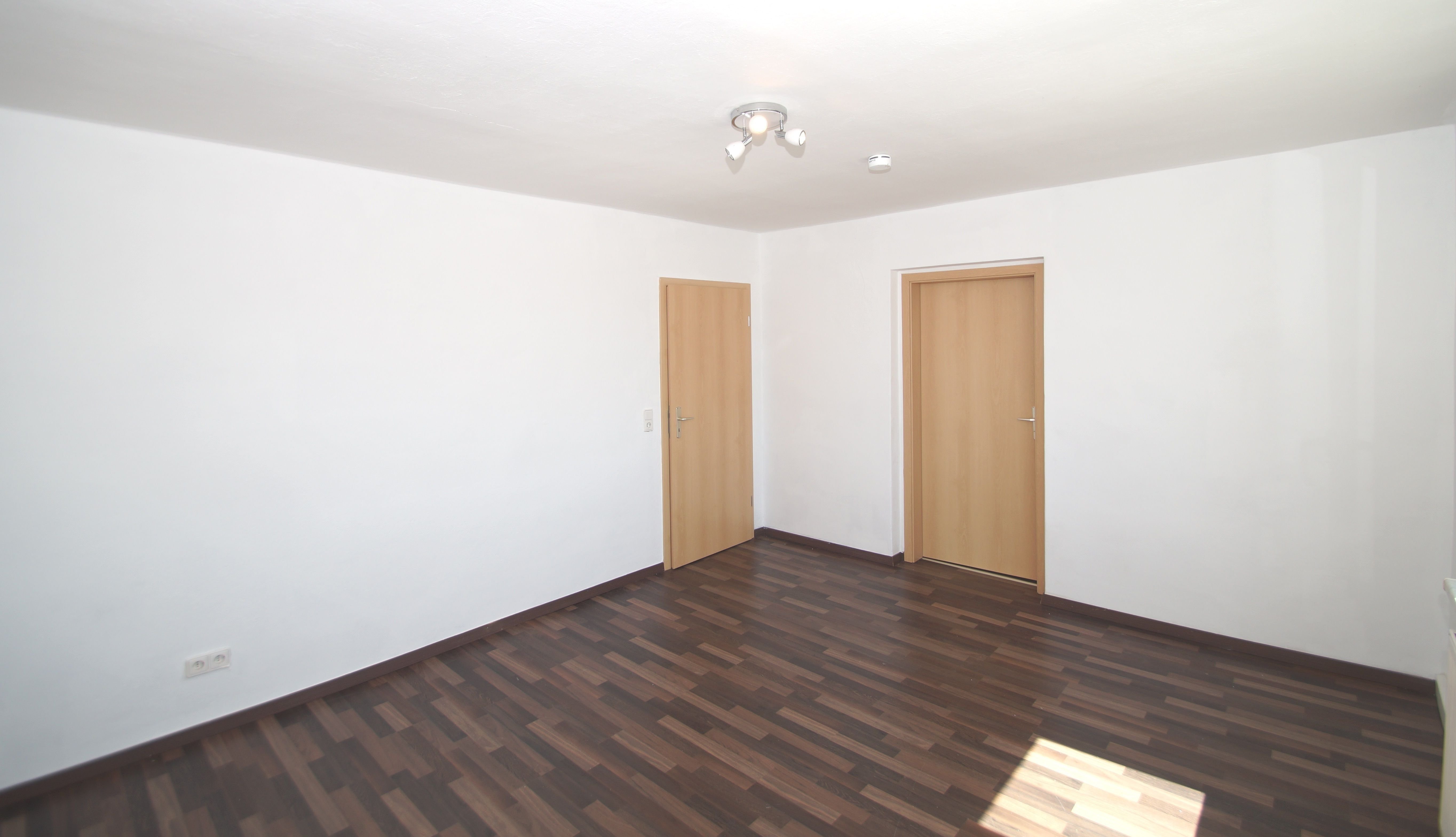 Wohnung zur Miete 312 € 2 Zimmer 48 m²<br/>Wohnfläche EG<br/>Geschoss Straße des Aufbaus 4 Thräna Borna 04552