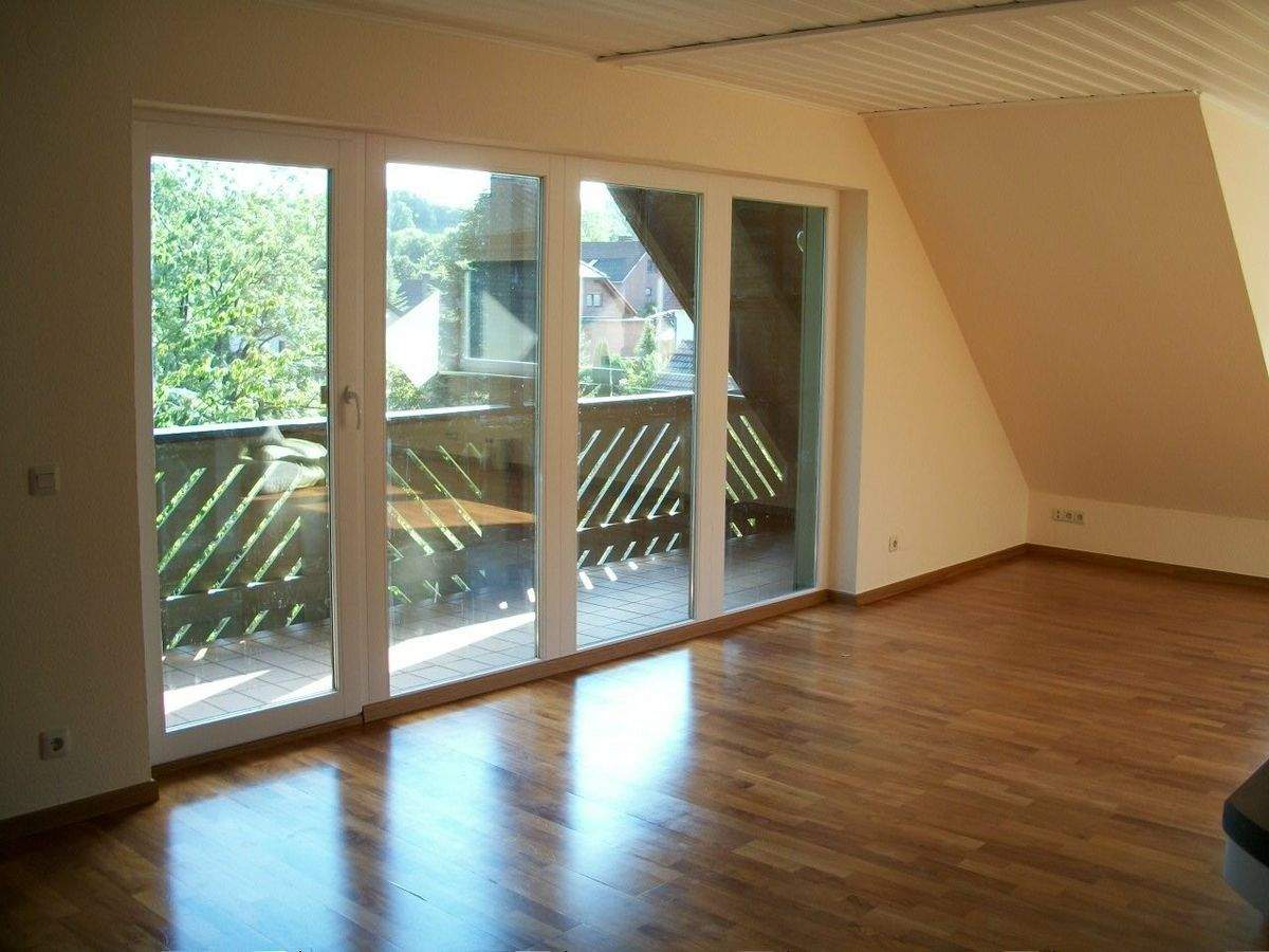 Immobilie in Höxter - **Attraktives Mehrfamilienhaus mit drei hochwertigen Wohnungen - ideale Kapitalanlage** - Bild 2