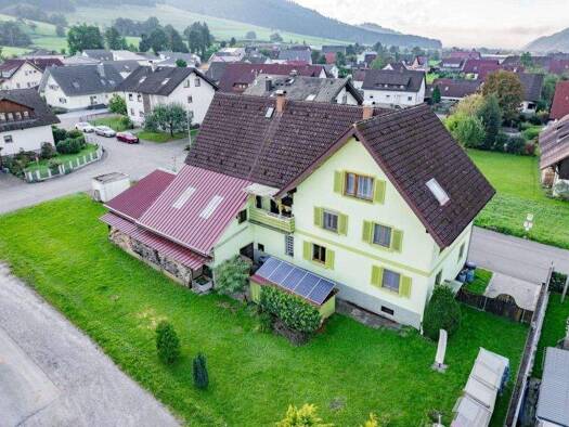 Mehrfamilienhaus zum Kauf 434.900 € 7 Zimmer 188 m² 750 m² Grundstück Niederwinden Winden im Elztal 79297