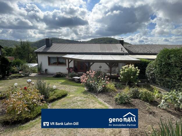 Einfamilienhaus zum Kauf 295.000 € 5 Zimmer 134 m² 593 m² Grundstück Uckersdorf Herborn / Uckersdorf 35745