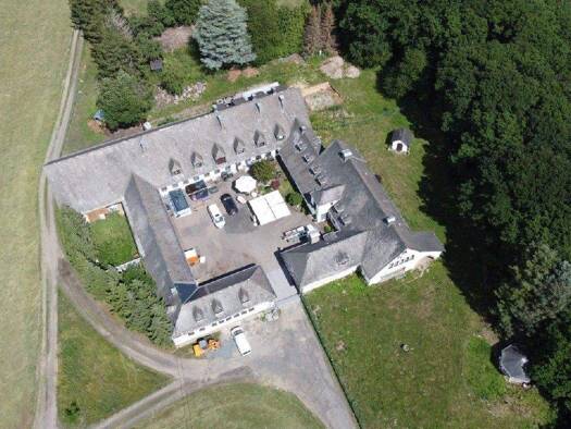 Einfamilienhaus zum Kauf 1.499.000 € 23 Zimmer 1.100 m² 24.894 m² Grundstück Rheinbrohl 56598