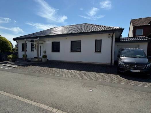Bungalow zum Kauf 590.000 € 4 Zimmer 148 m² 682 m² Grundstück Horn-Millinghausen Erwitte 59597