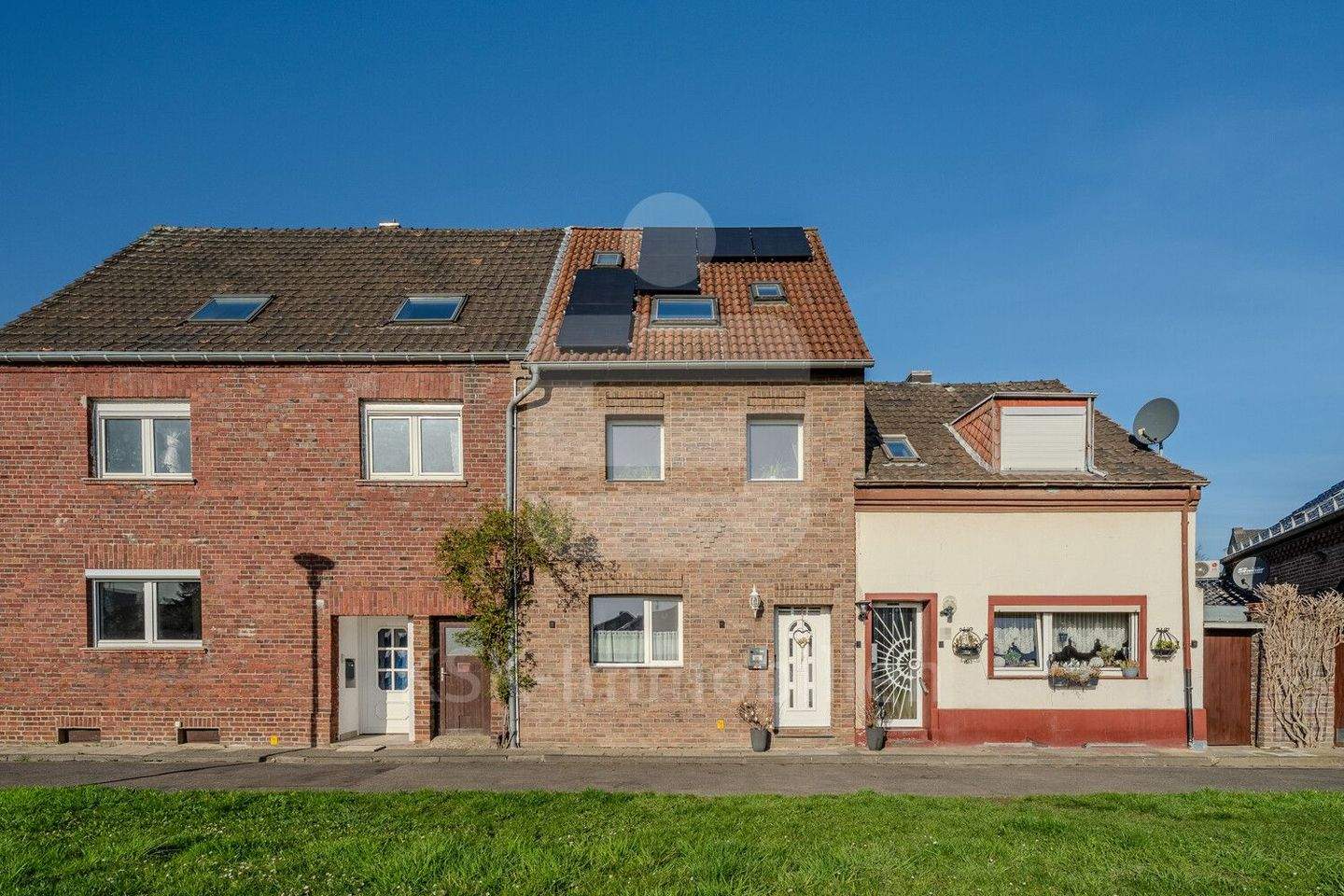 Immobilie in Elsdorf - Charmantes Reihenmittelhaus in zentraler Lage von Elsdorf. - Bild 0