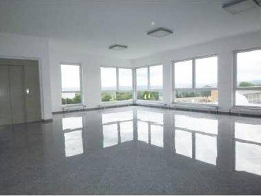 Bürofläche zur Miete 4.800 € Niederzwehren Kassel-Niederzwehren 34134