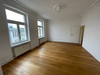 Wohnung zur Miete 1.000 € 4 Zimmer 96 m² 3. Geschoss frei ab sofort Paulsstadt Schwerin 19053