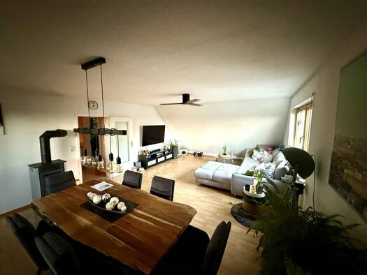 Wohnung zur Miete 1.380 € 4 Zimmer 115 m² Geschoss 2/3 frei ab 15.09.2026 Malvenweg 7 Vach Fürth 90768