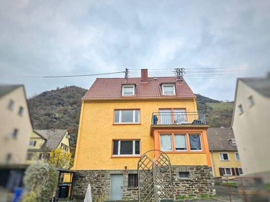 Mehrfamilienhaus zum Kauf 310.000 € 9 Zimmer 182 m² 808 m² Grundstück St Goarshausen Sankt Goarshausen 56346