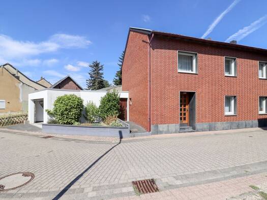 Mehrfamilienhaus zum Kauf 199.000 € 5 Zimmer 141 m² 211 m² Grundstück frei ab 30.09.2026 Hottorf Linnich 52441