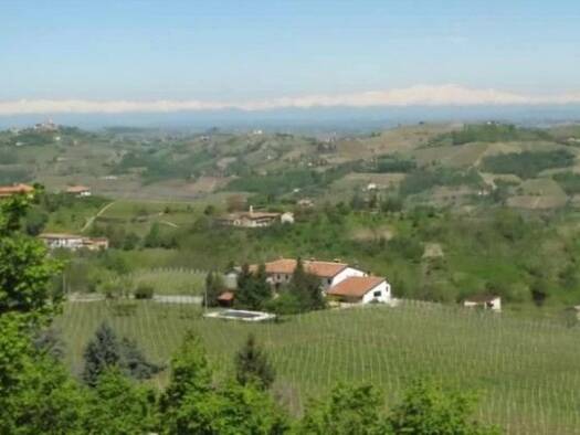 Einfamilienhaus zum Kauf 2.750.000 € 10 Zimmer 1.500 m² 35.000 m² Grundstück Canelli AT 0000