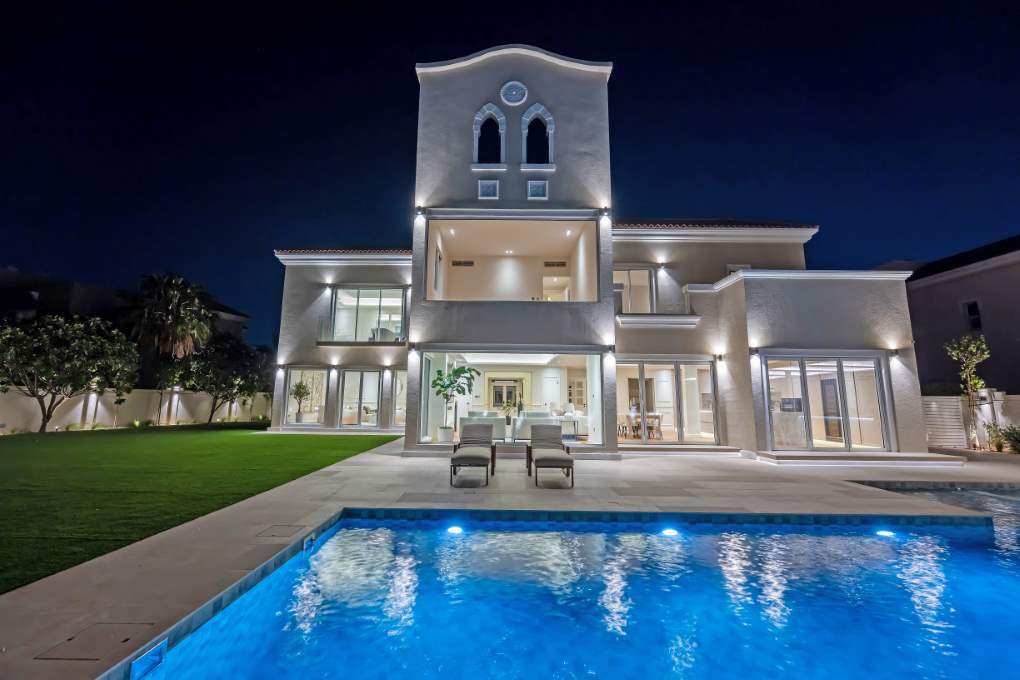 Villa zum Kauf 9.500.000 € 7 Zimmer 860 m²<br/>Wohnfläche 1.340 m²<br/>Grundstück ab sofort<br/>Verfügbarkeit Dubai