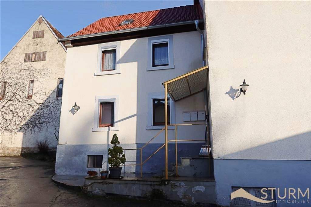 Immobilie in Reichenberg - Reizvolles Ensemble - Wohnhaus mit drei Einheiten, ehemalige Reithalle, Nebengebäude, Hof- und Gartenfläche in idyllischer Lage - Bild 3