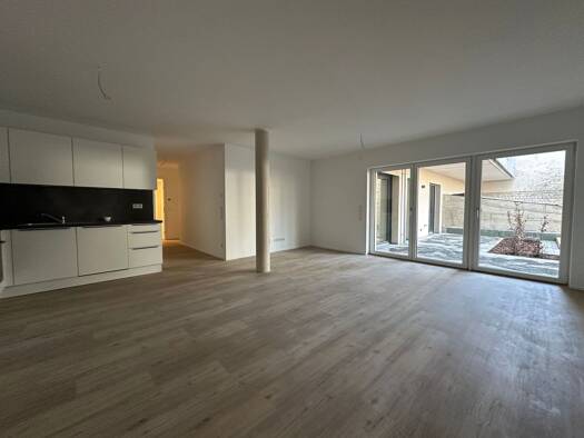 Wohnung zur Miete - Erstbezug 1.881 € 3 Zimmer 98,9 m² EG frei ab sofort Lange Straße 65 Innenstadt Fürth 90762