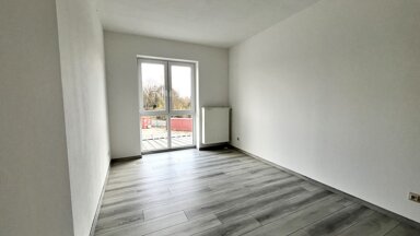 Wohnung zur Miete 308 € 2 Zimmer 44 m² frei ab sofort Jeßnitz Jeßnitz 06800