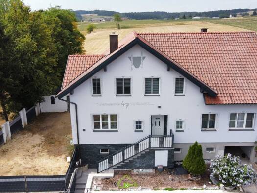 Haus zum Kauf 310.000 € 9 Zimmer 256 m² 963 m² Grundstück Lichtenau im Waldviertel 3522
