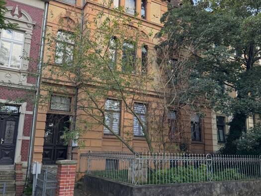 Mehrfamilienhaus zum Kauf als Kapitalanlage geeignet 420.000 € 364 m² 570 m² Grundstück Annenstraße 35 Bernburg Bernburg 06406