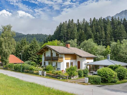 Einfamilienhaus zum Kauf 1.950.000 € 5 Zimmer 162 m² 1.562 m² Grundstück Söll 6306