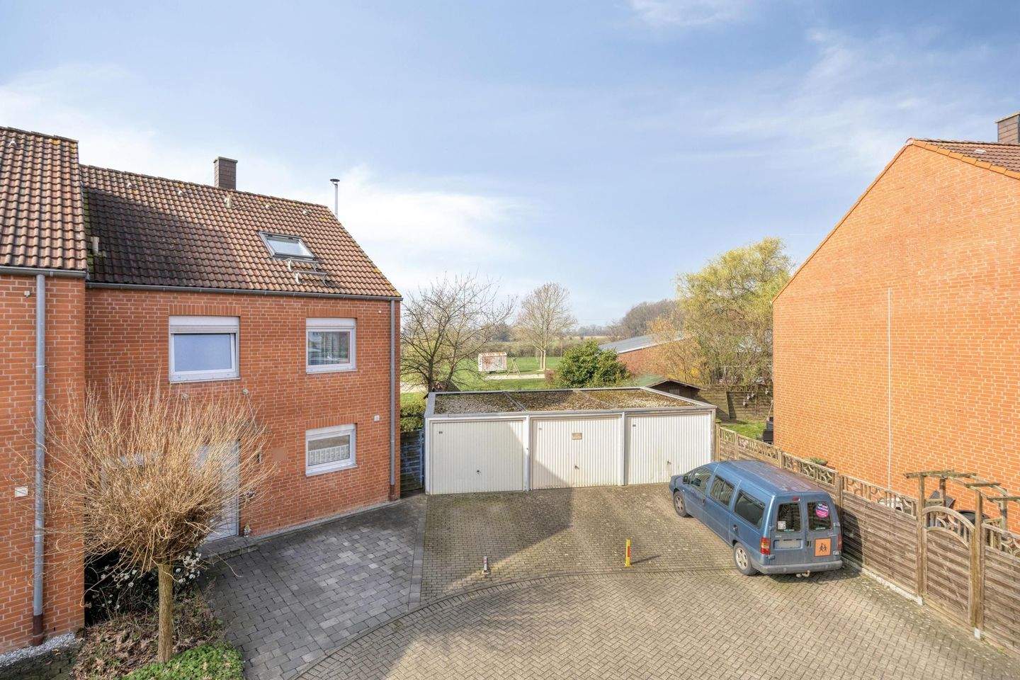 Immobilie in Weeze - Gepflegtes Reiheneckhaus mit 7 Zimmern, Garten, Weitblick und Garage. - Bild 4