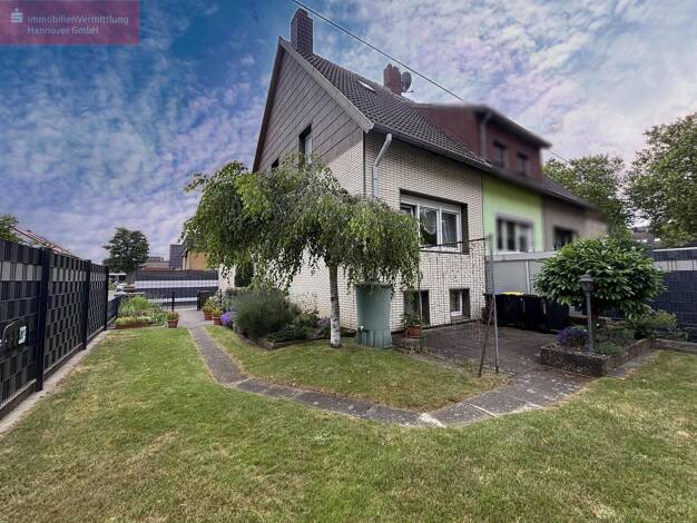 Reihenendhaus zum Kauf 220.000 € 4 Zimmer 80 m² 217 m² Grundstück Lehrte 31275