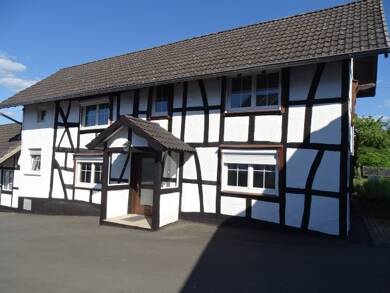 Wohnung zur Miete 400 € 3 Zimmer 85 m² 2. Geschoss frei ab sofort Löbach Hennef (Sieg) 53773