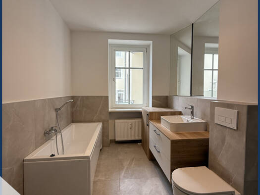 Wohnung zur Miete 864 € 3 Zimmer 96,1 m² Leipziger Str. Magdeburg 39112