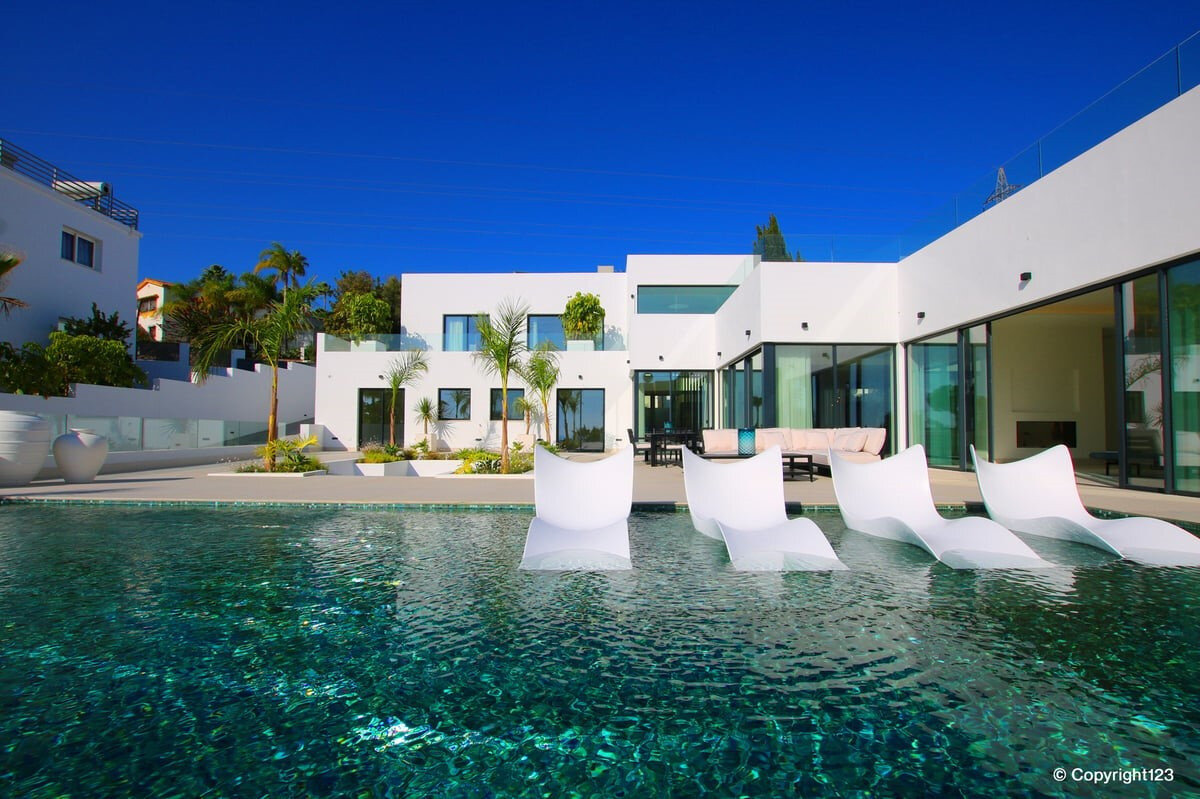 Villa zum Kauf 3.650.000 € 6 Zimmer 628 m²<br/>Wohnfläche 1.485 m²<br/>Grundstück Marbella East 29600