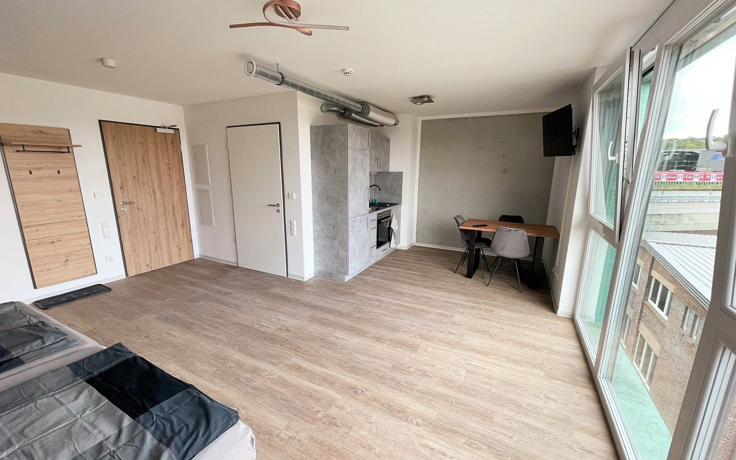 Wohnung zur Miete Wohnen auf Zeit 1.060 € 1 Zimmer 38 m²<br/>Wohnfläche 29.04.2025<br/>Verfügbarkeit Ludwigsburger Str. 0 Zuffenhausen - Hohenstein Stuttgart Zuffenhausen 70435