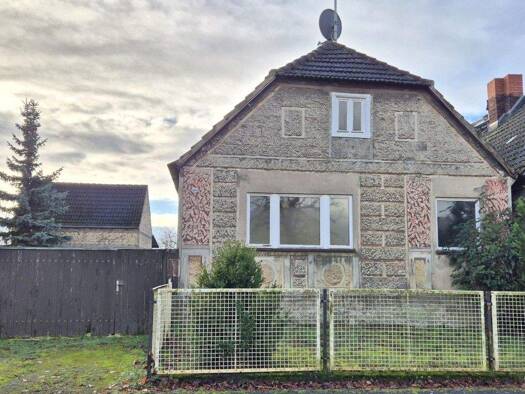 Einfamilienhaus zum Kauf 70.000 € 4 Zimmer 77 m² 1.250 m² Grundstück frei ab sofort Eichwerder 38 Eichwerder Wriezen 16269