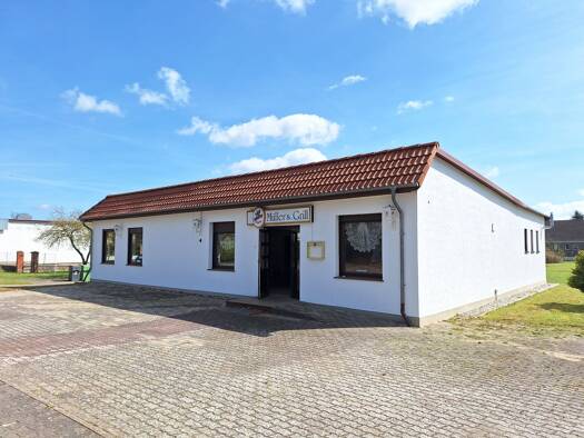 Restaurant zur Miete 2.000 € 214 m² Gastrofläche 1.400 m² Grundstück Züssow Züssow 17495