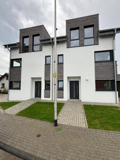 Doppelhaushälfte zur Miete 1.500 € 5 Zimmer 120 m² 250 m² Grundstück frei ab sofort Leiffarth Geilenkirchen 52511