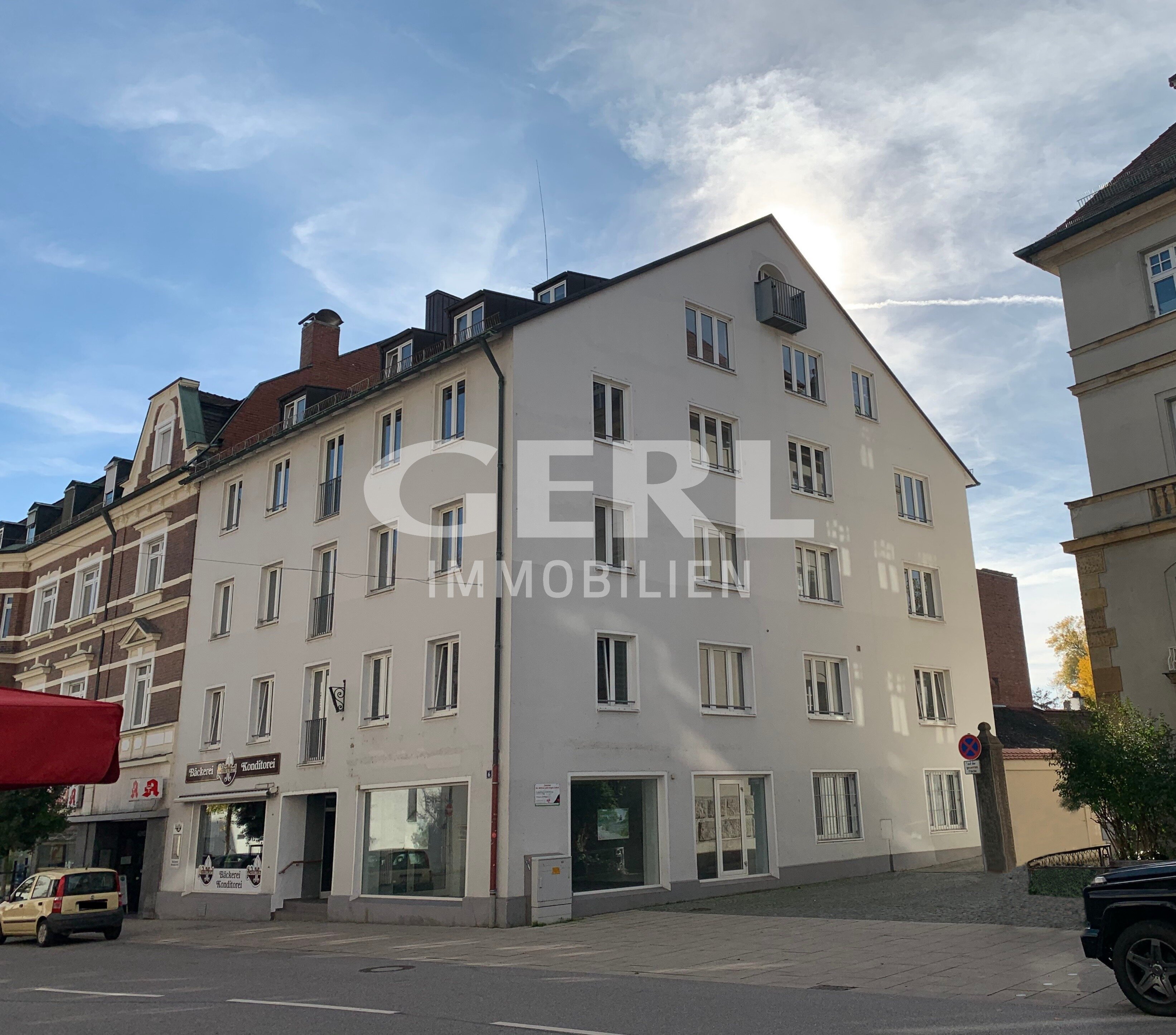 Apartment zur Miete 400 € 1 Zimmer 47,3 m²<br/>Wohnfläche 4.<br/>Geschoss 01.12.2024<br/>Verfügbarkeit Planungsbezirk 104 Straubing 94315