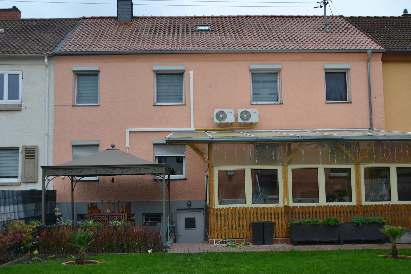 Mehrfamilienhaus zum Kauf provisionsfrei 629.900 € 8 Zimmer 217 m²<br/>Wohnfläche 414 m²<br/>Grundstück Alfred-Brehm-Str. 16 Oggersheim / Stadtbezirk 314 Ludwigshafen 67071