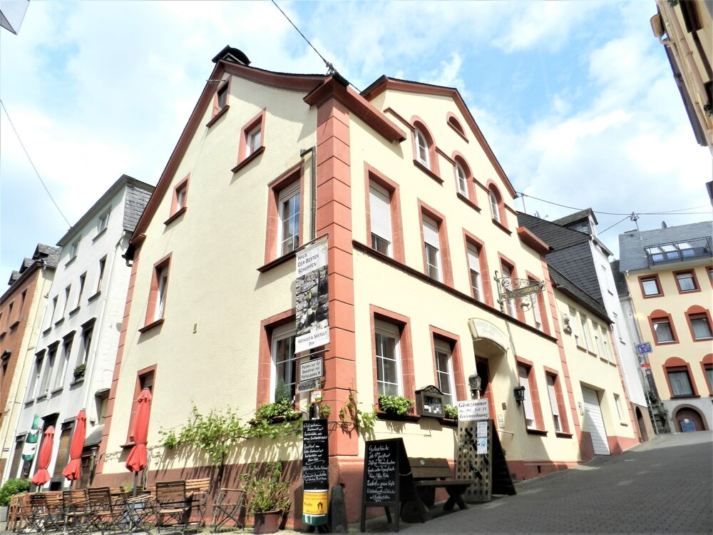 Haus zum Kauf 479.000 € 10 Zimmer 362,2 m²<br/>Wohnfläche 217 m²<br/>Grundstück Zell Zell (Mosel) 56856