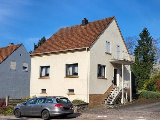 Einfamilienhaus zum Kauf 189.000 € 5 Zimmer 107 m² 886 m² Grundstück Kirkel-Neuhäusel Kirkel 66459
