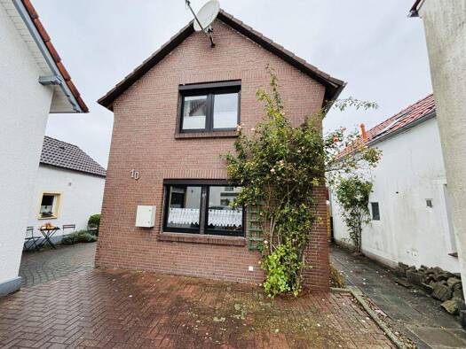 Einfamilienhaus zum Kauf 219.000 € 3 Zimmer 137,4 m² 496 m² Grundstück Sande 26452