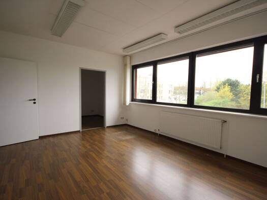 Büro zur Miete provisionsfrei 765 € 3 Zimmer 82 m² Bürofläche Rotenburger Straße 30 Lahe Hannover 30159