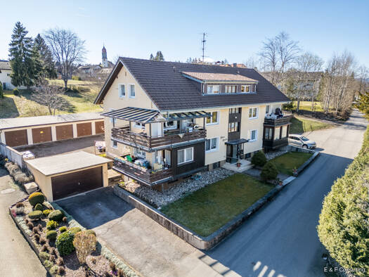 Mehrfamilienhaus zum Kauf als Kapitalanlage geeignet Haus im Jägerwinkel 7 Höchenschwand 79862